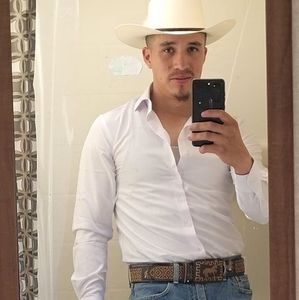 Meet your Posher, Diego